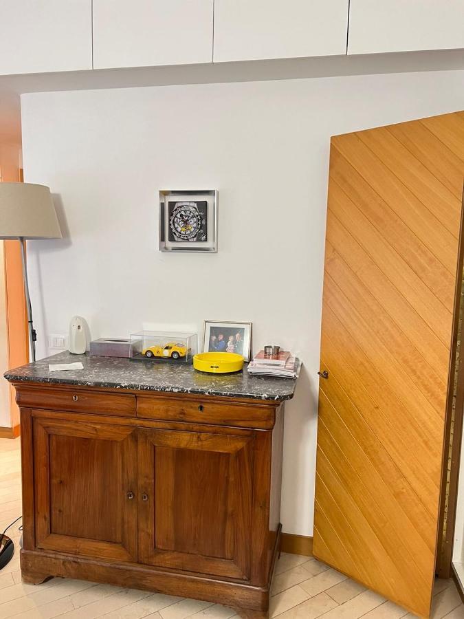 Very Central Suite Apartment With 1Bedroom Next To The Underground Train Station Monaco And 6Min From Casino Place エクステリア 写真