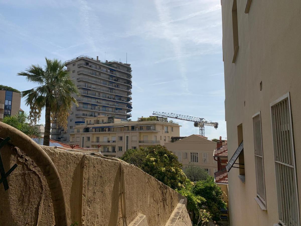 Very Central Suite Apartment With 1Bedroom Next To The Underground Train Station Monaco And 6Min From Casino Place エクステリア 写真